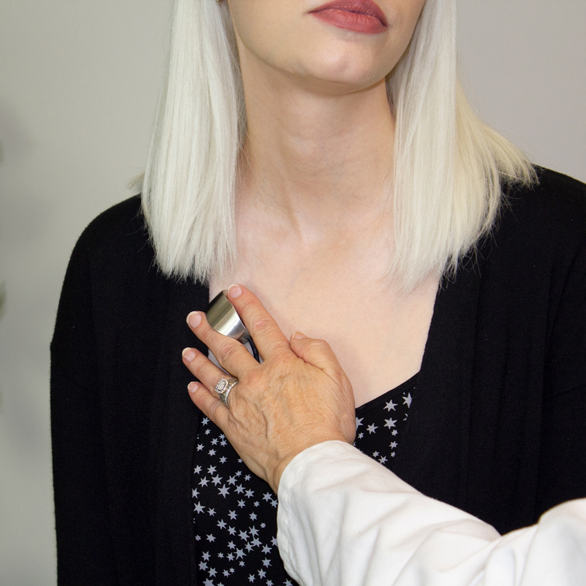 CLEARSTETH Lifestyle Close Up